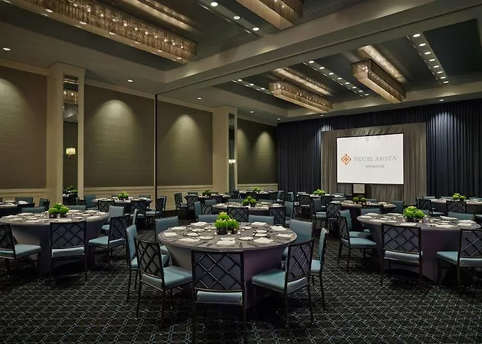 Arista Hotel Naperville
