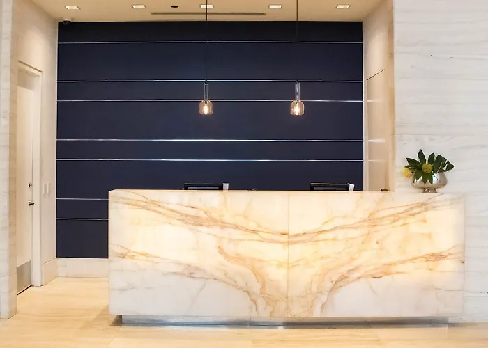Arista 4*